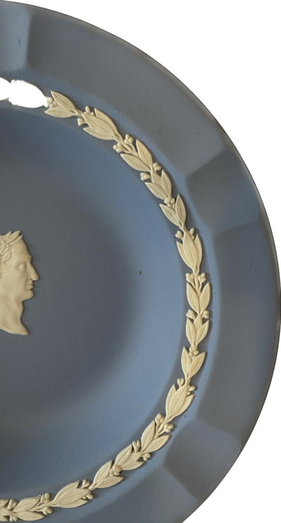 İngiliz Wedgwood Jasperware Julius Ceasar ( Sezar portresi olan ) küllük