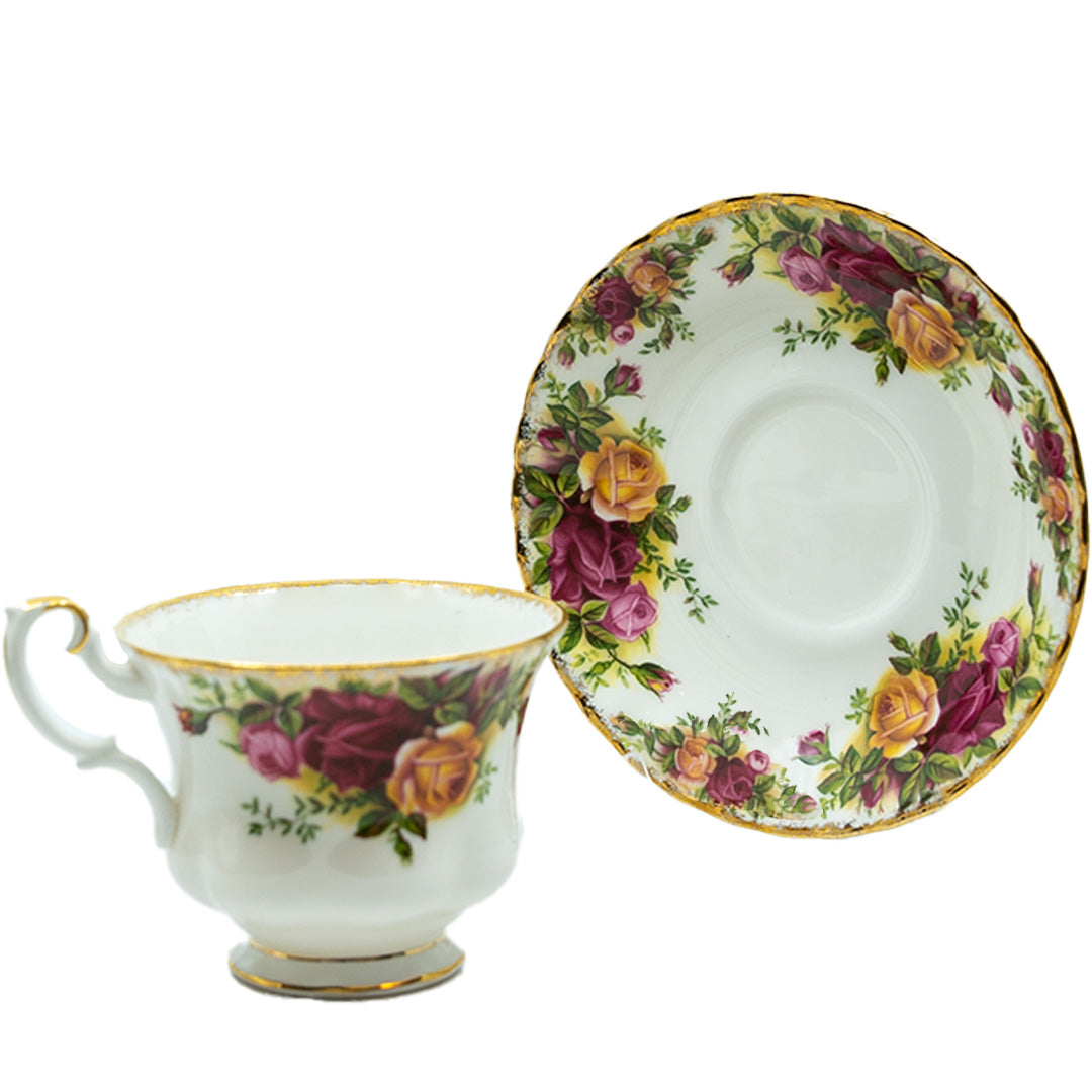 Royal Albert Old Country Rosses Trio Çay Fincanı Seti