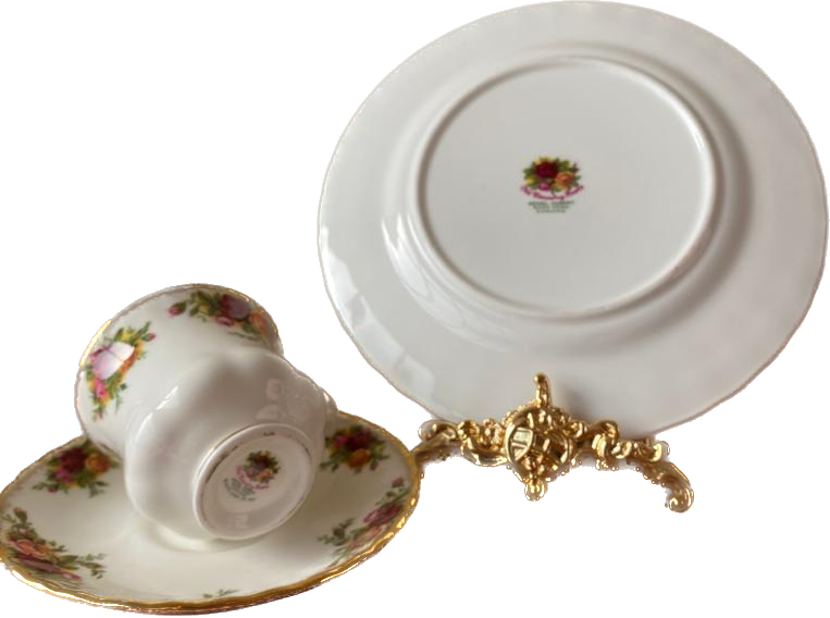 İngiliz Royal Albert Old Country Roses stili porselen trio kahve fincanı seti